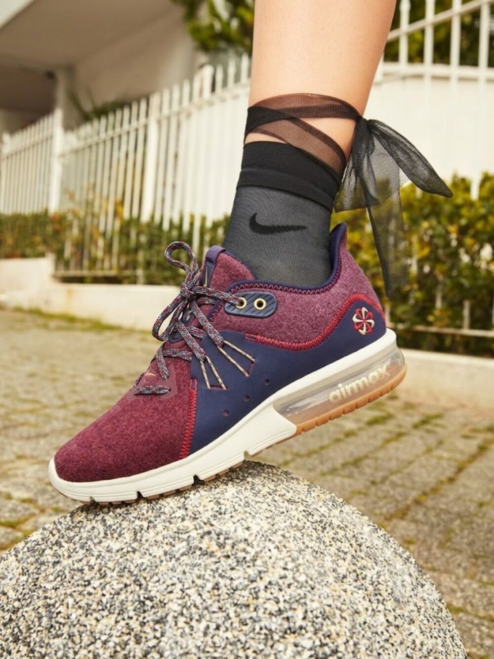 Nike Air Max Sequent 3 Premium V Women's Athletic Shoes Size 11 Style